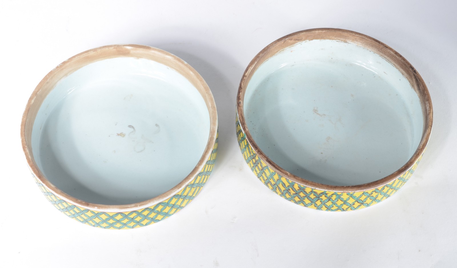 Par de potiches de porcelana oriental decorados com figuras típicas e... - foto 8 de 8