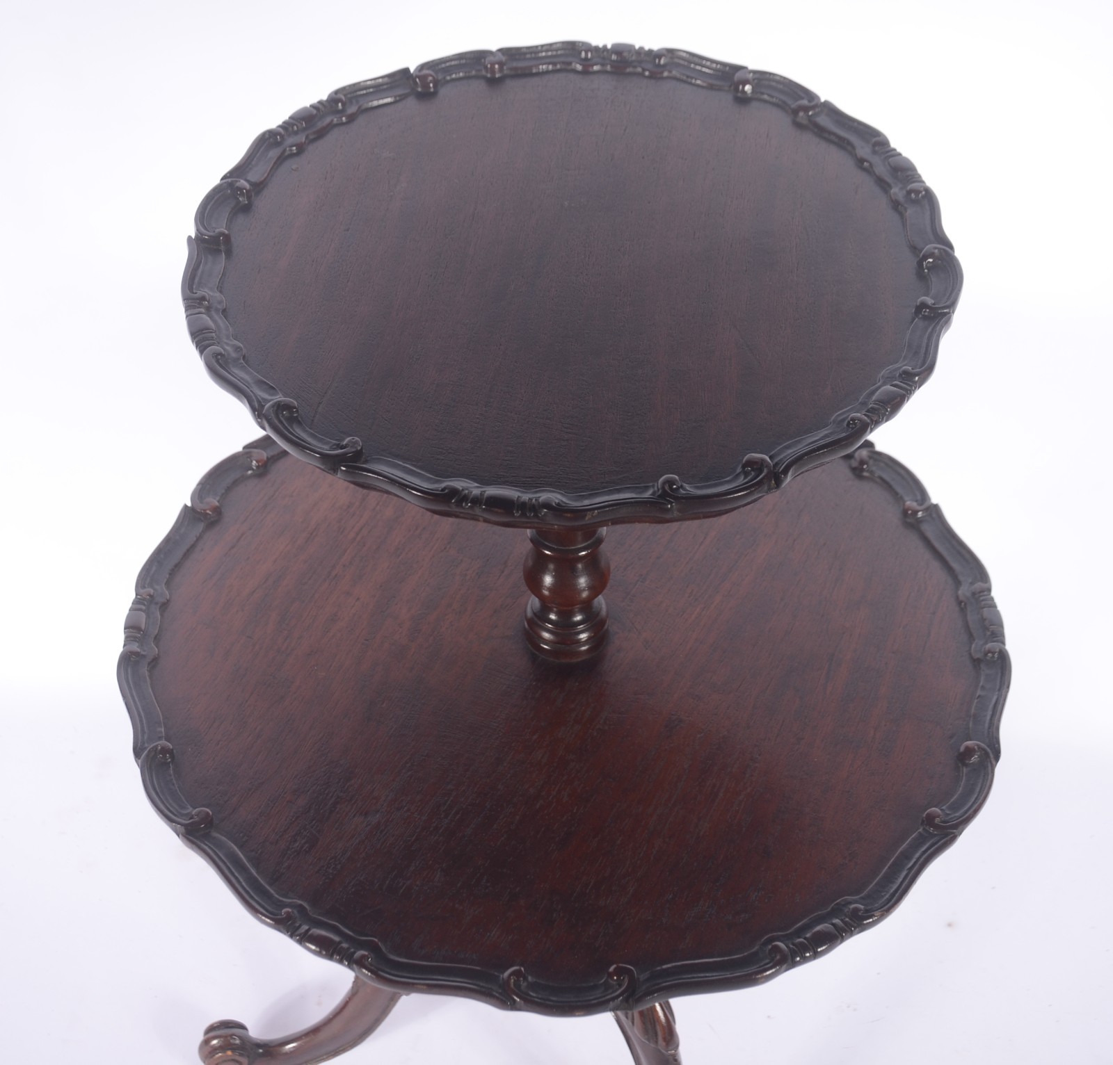 Mesa auxiliar "Cake table" de madeira nobre com 2 platôs, bordas... - foto 3 de 7