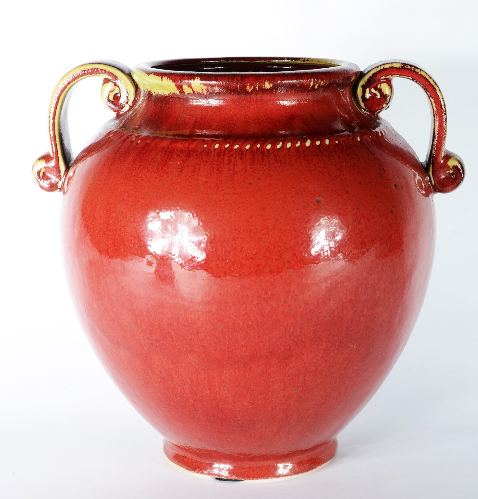 Duas peças, sendo: vaso e bowl de cerâmica vermelha. - foto 5 de 7