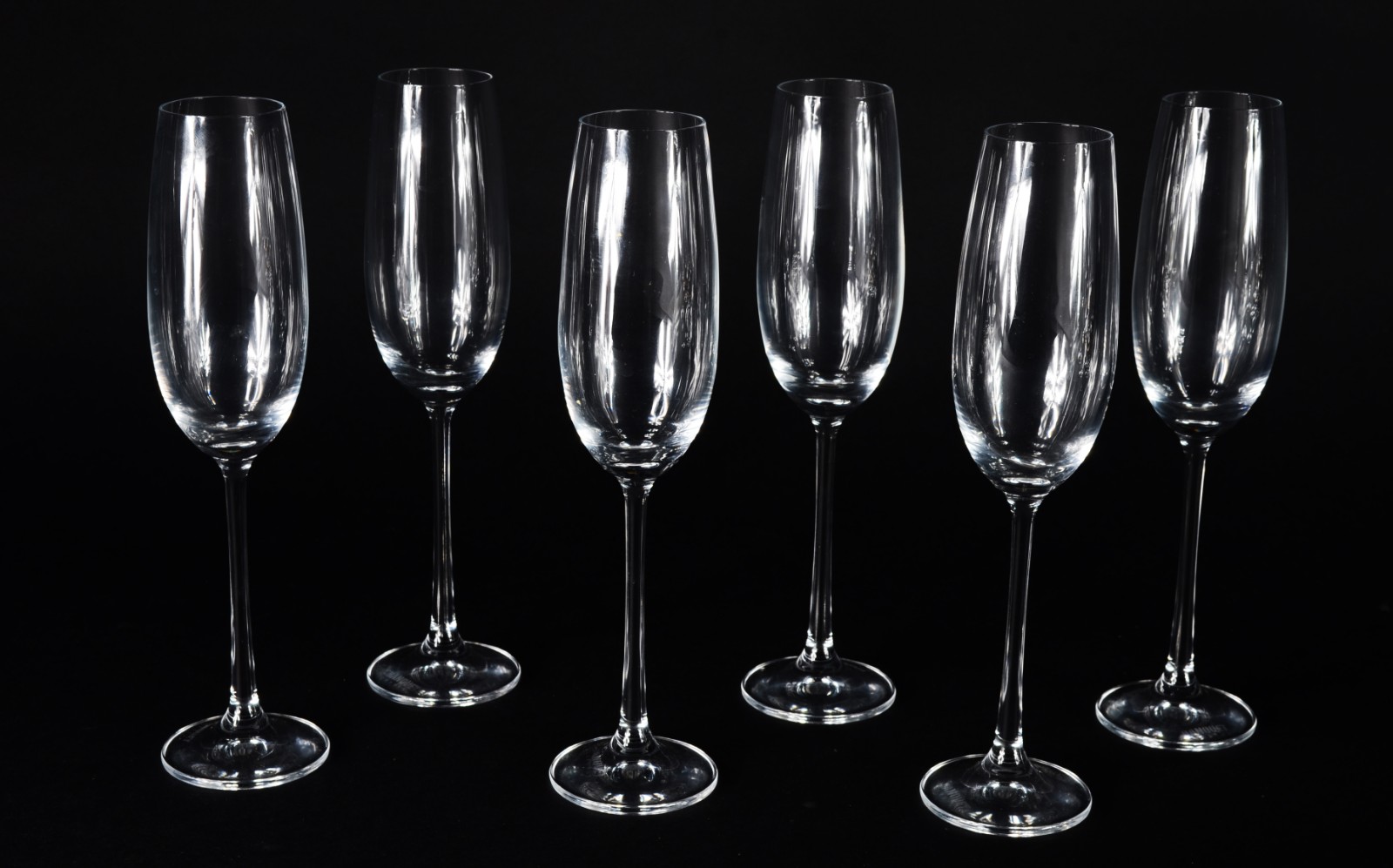 Seis flutes de champagne de cristal. - foto 1 de 4