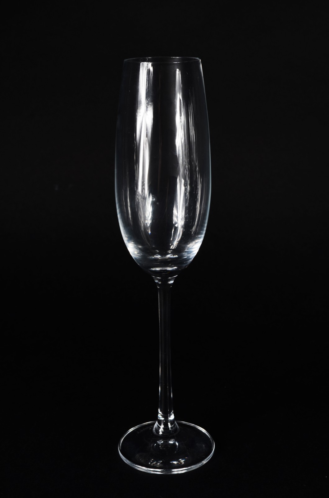 Seis flutes de champagne de cristal. - foto 2 de 4