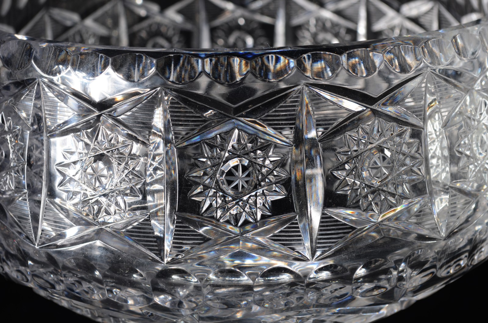 Duas fruteiras de cristal tcheco lapidado. - foto 4 de 8