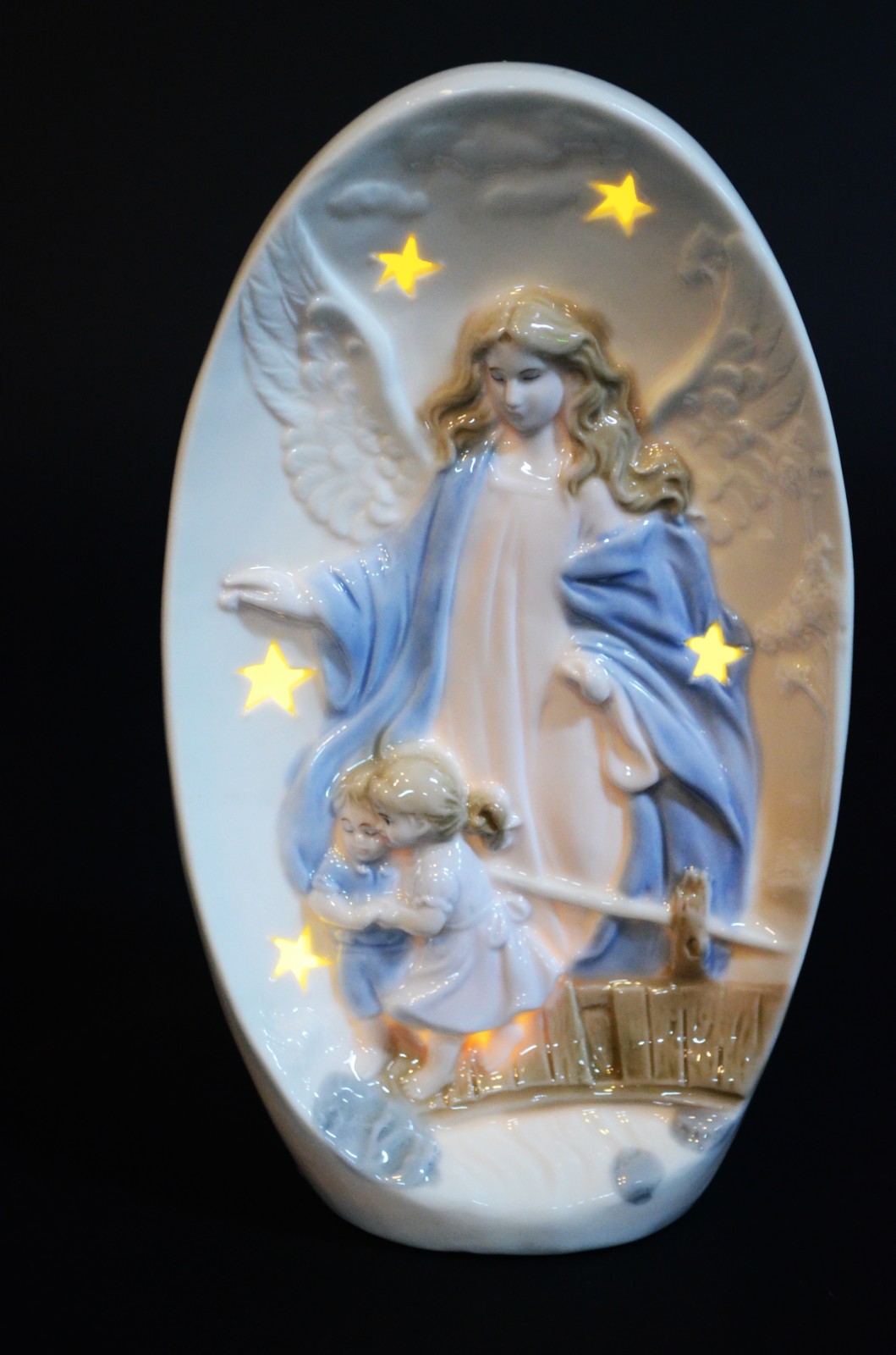 Estatueta/luminária de porcelana policromada representando anjo da... - foto 7 de 8