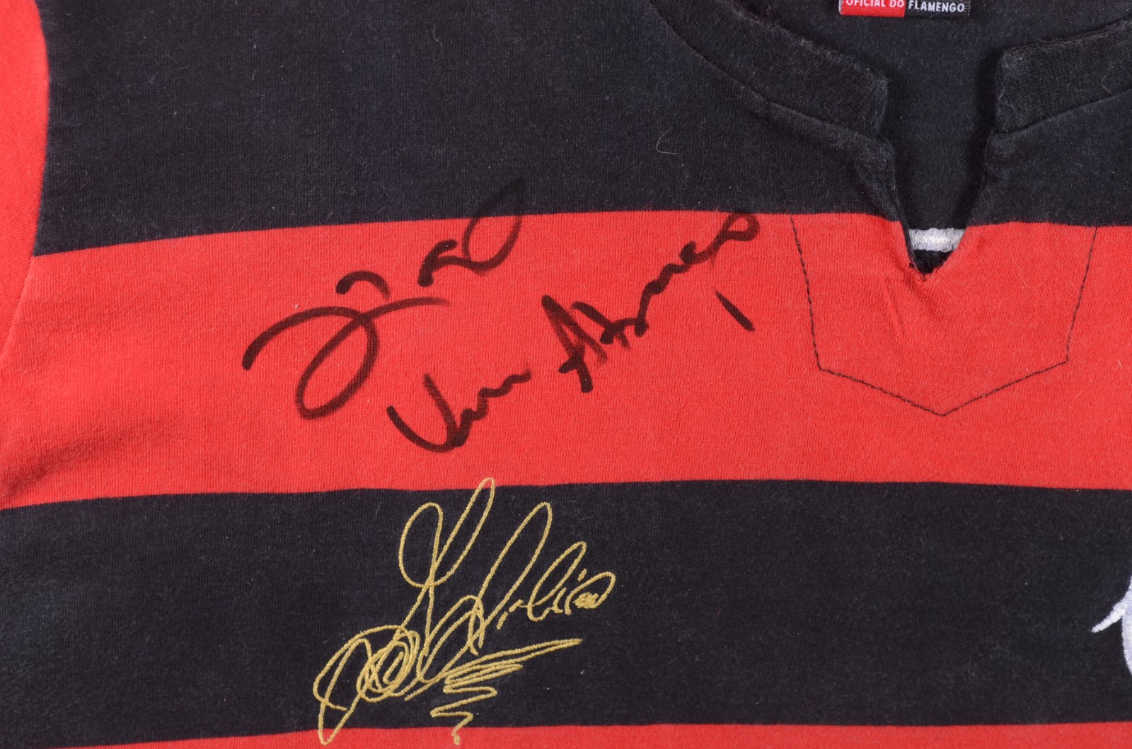 Camisa do Flamengo, autografada por Zico. - foto 3 de 7