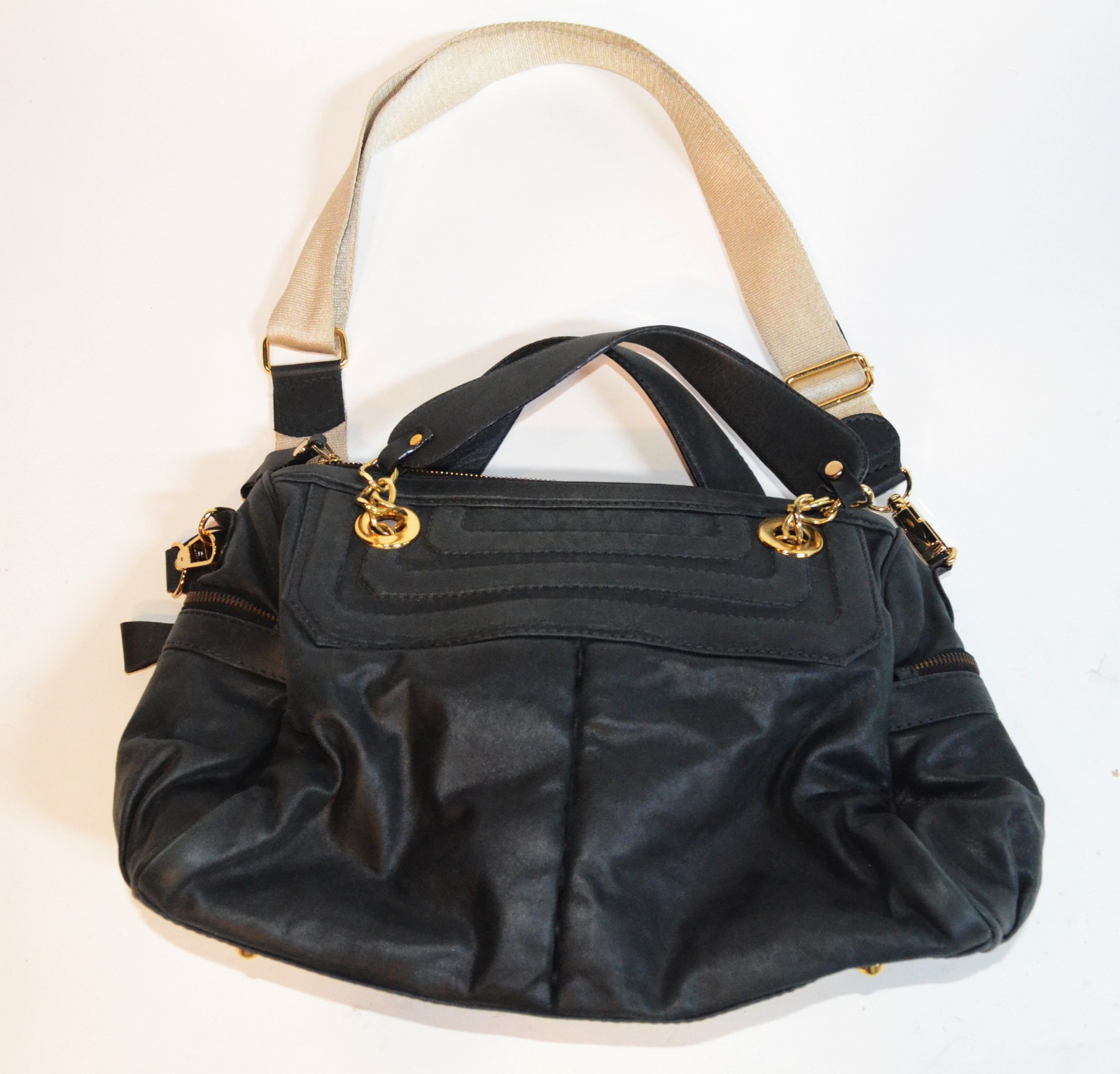 Bolsa feminina, marca Fezzuti na cor azul marinho. - foto 1 de 5