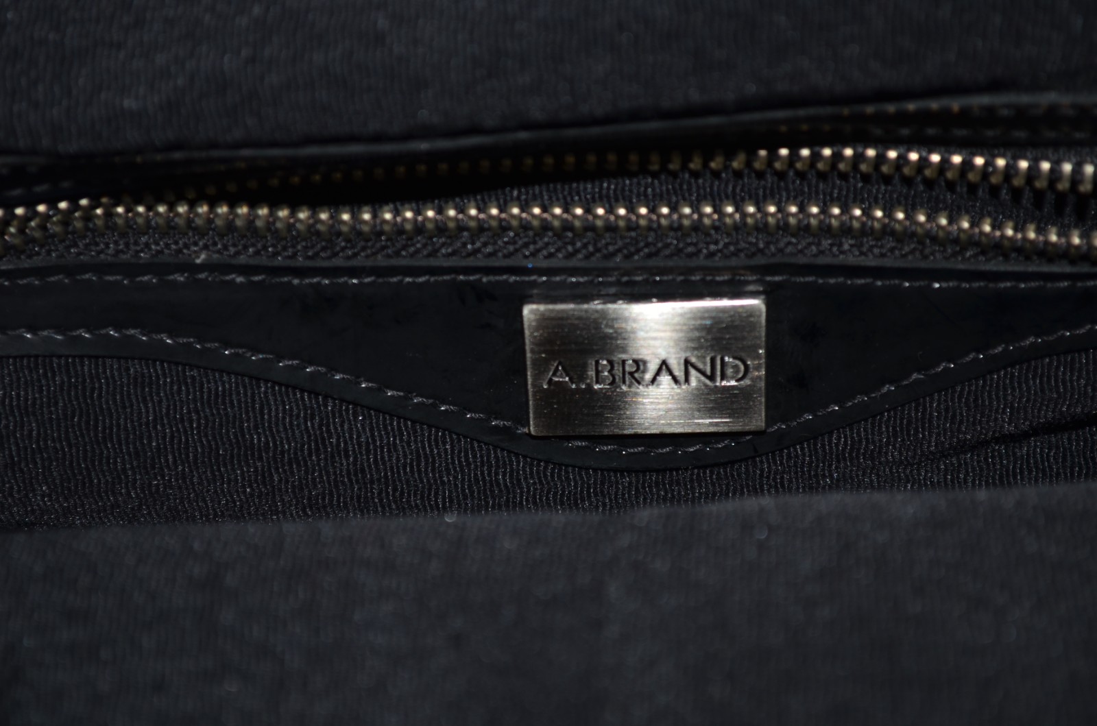 Bolsa feminina, marca A. Brand. - foto 4 de 6