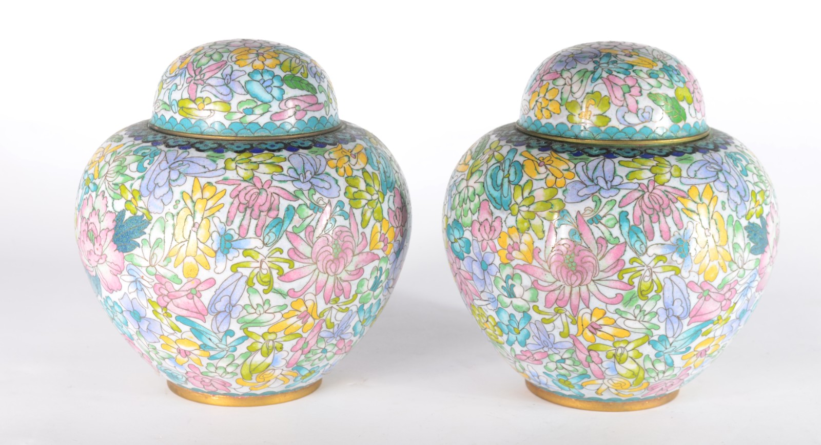 Par de potiches de cloisoné chines floral em policromia sobre fundo... - foto 1 de 4