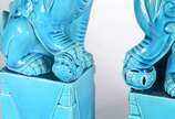 Par cães de fó de porcelana azul turquesa. - Par cães de fó de porcelana azul turquesa.