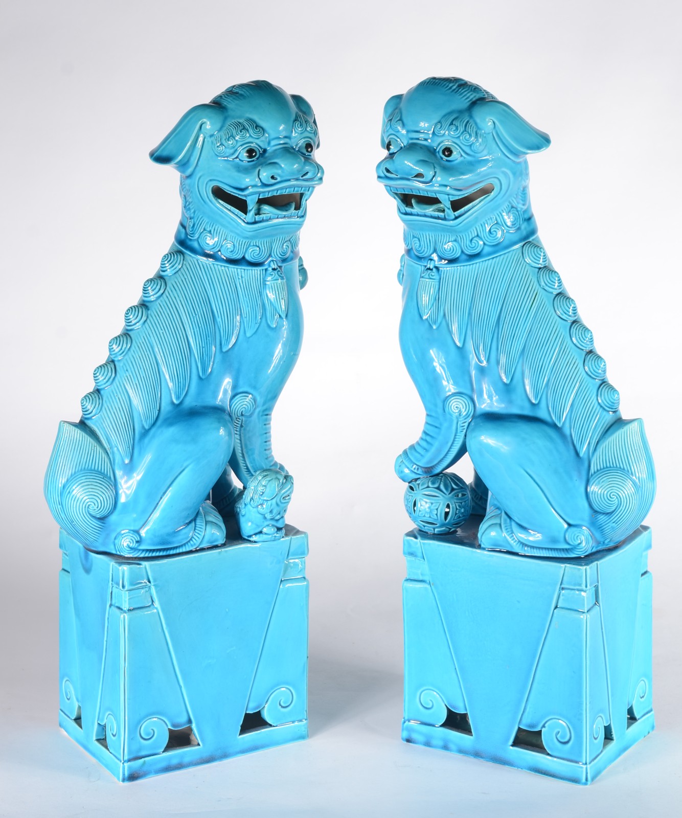Par de grandes estatuetas de porcelana chinesa azul turquesa... - foto 4 de 8