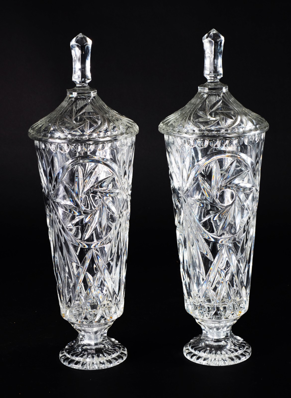 Par de bombonieres de cristal tcheco lapidado. - foto 1 de 11