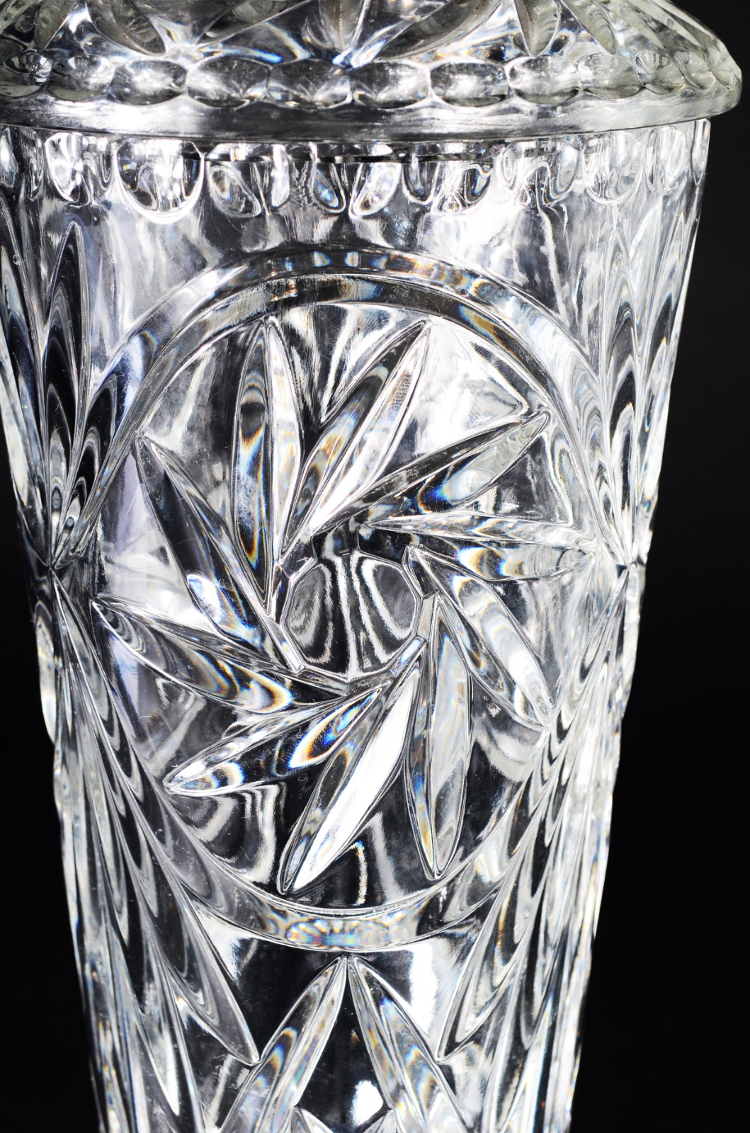 Par de bombonieres de cristal tcheco lapidado. - foto 5 de 11