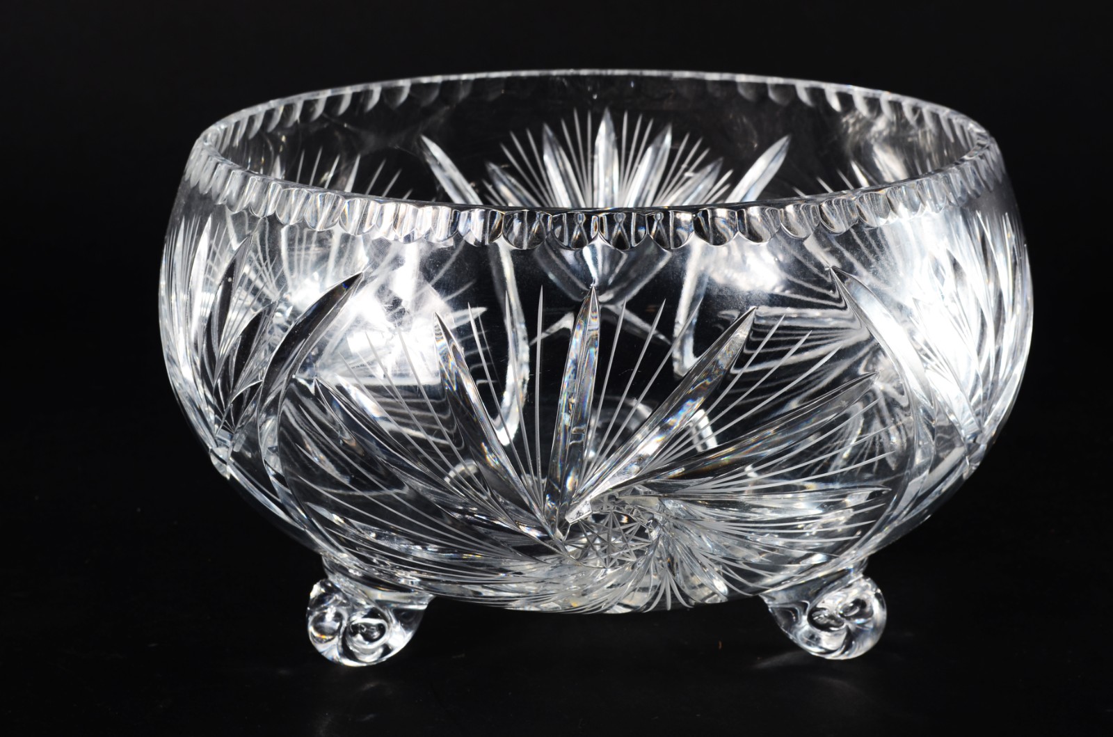 Grande bowl de cristal tcheco lapidado. - foto 1 de 7