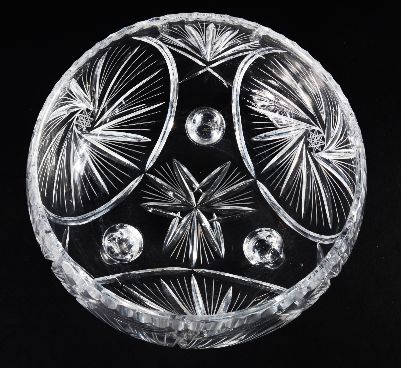 Grande bowl de cristal tcheco lapidado. - foto 4 de 7