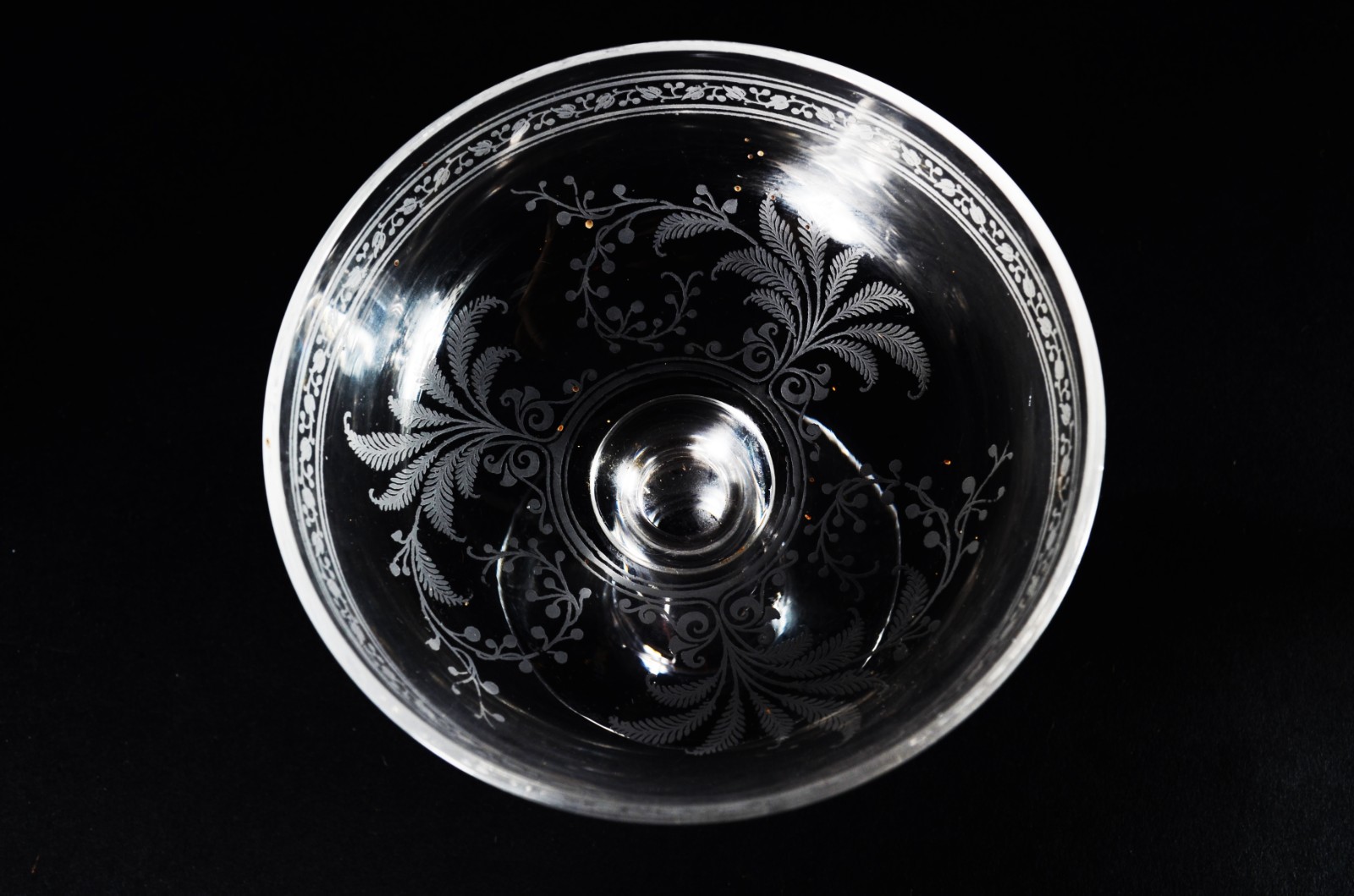Seis taças para champagne de cristal lavrado. - foto 3 de 5
