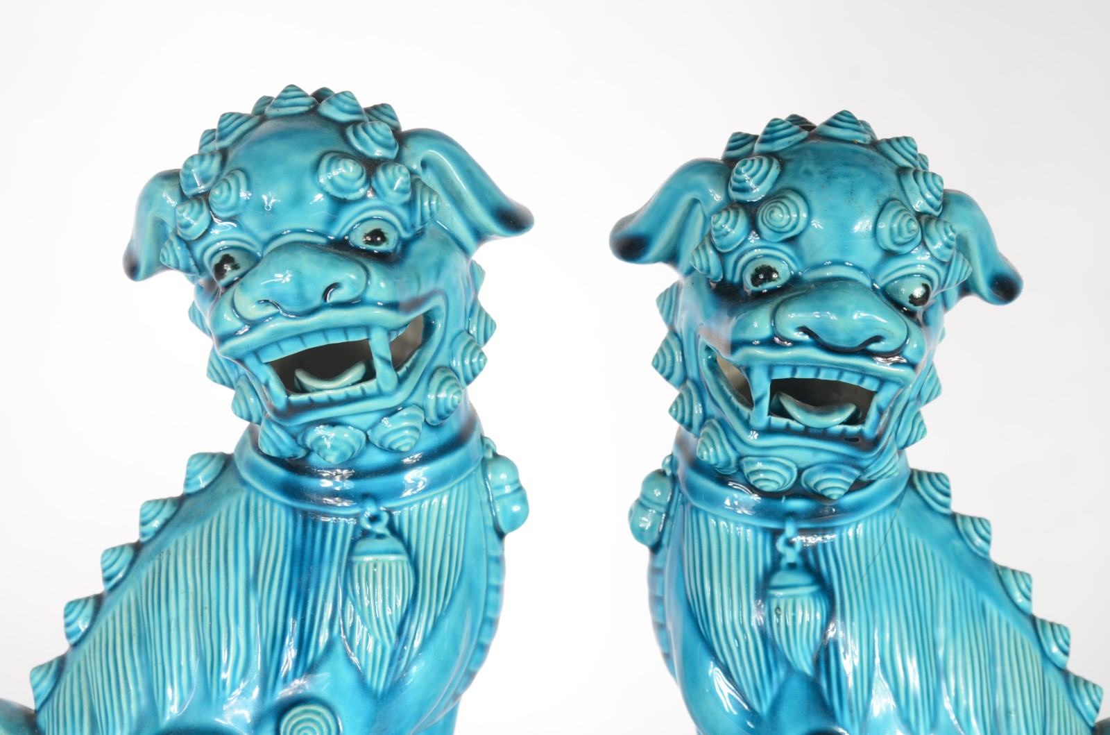 Par cães de fó de porcelana chinesa azul turquesa. - foto 2 de 9