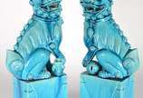 Par cães de fó de porcelana chinesa azul turquesa. - Par cães de fó de porcelana chinesa azul turquesa.