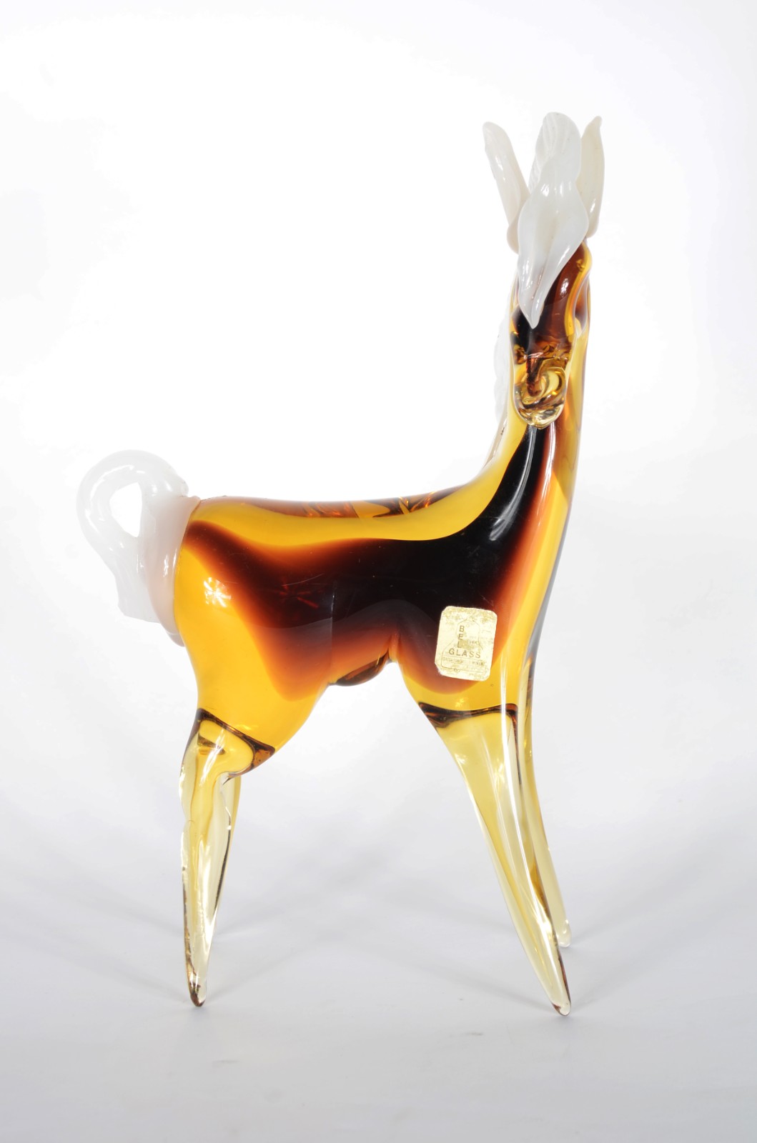 Escultura de murano italiano na cor âmbar representando cavalo. Cauda... - foto 4 de 8