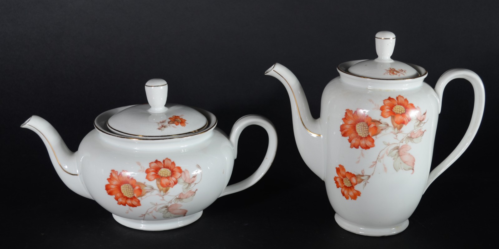 Serviço de chá e café de porcelana tcheca MZ, decorado com flores em... - foto 3 de 7