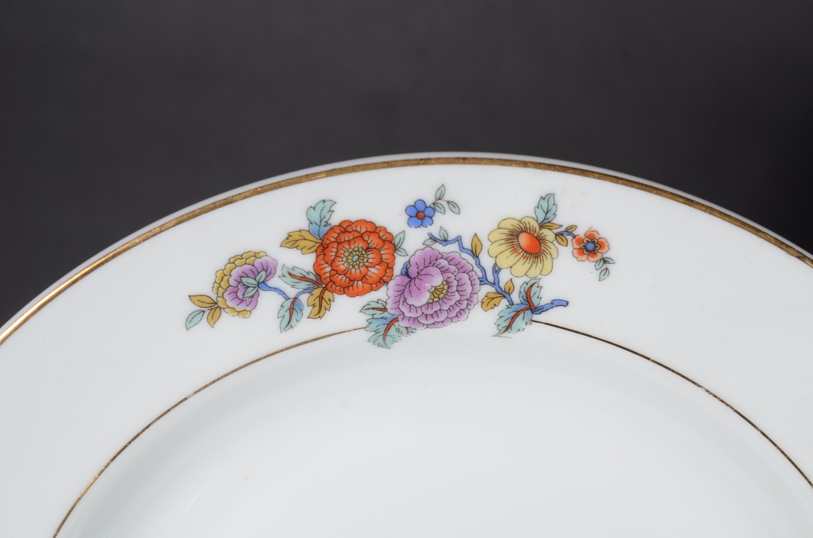 Serviço de jantar de porcelana Brennand, decorada com flores em... - foto 4 de 8