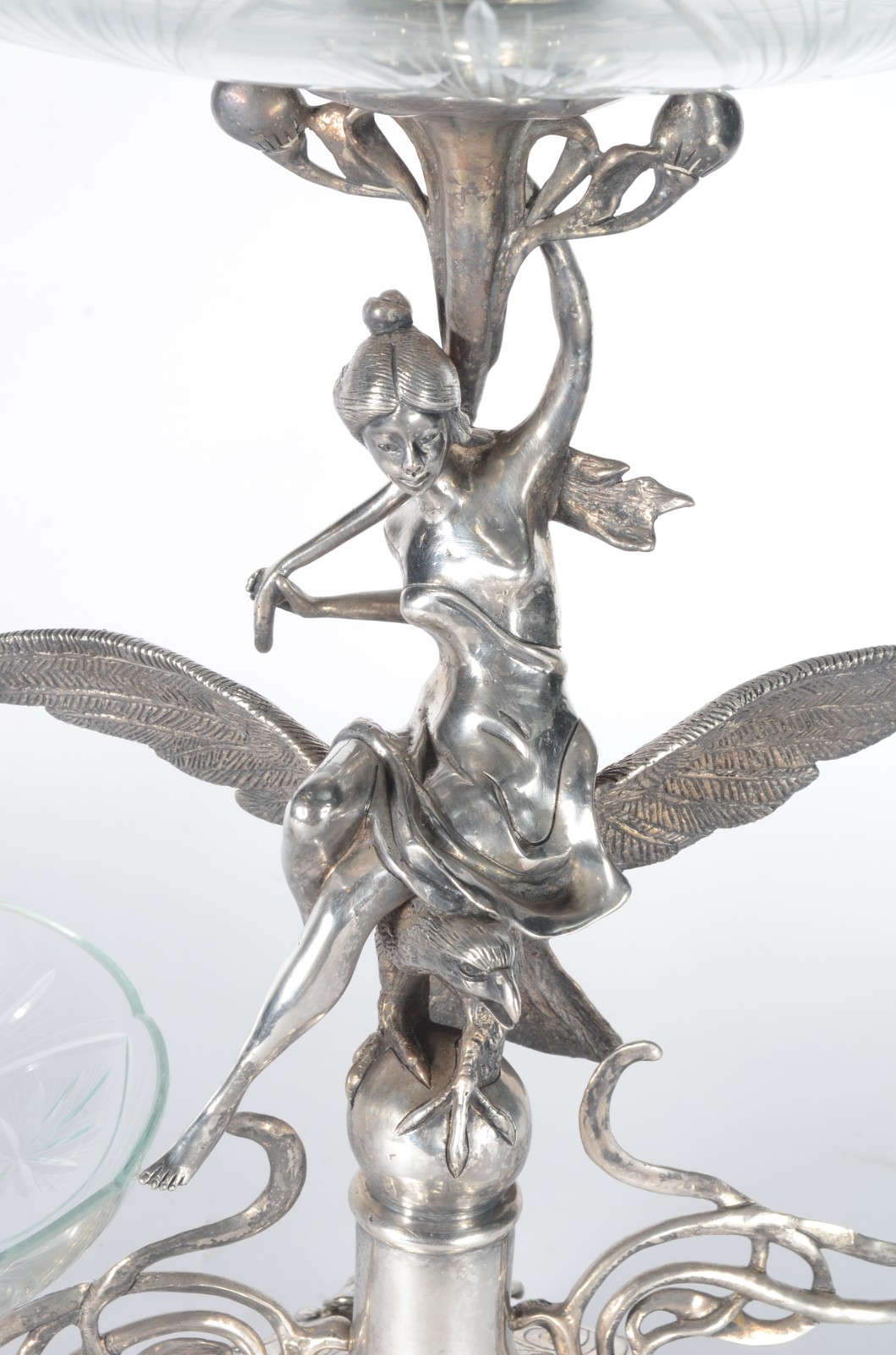 Fruteira/ floreira Art Nouveau, base de metal prateado na forma de... - foto 2 de 11