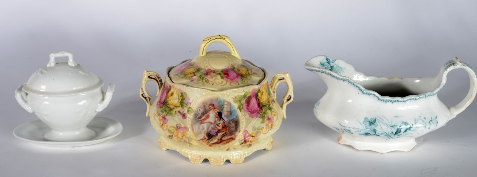 Nove peças diversas de porcelana, sendo duas xícaras lancheiras com... - foto 8 de 11