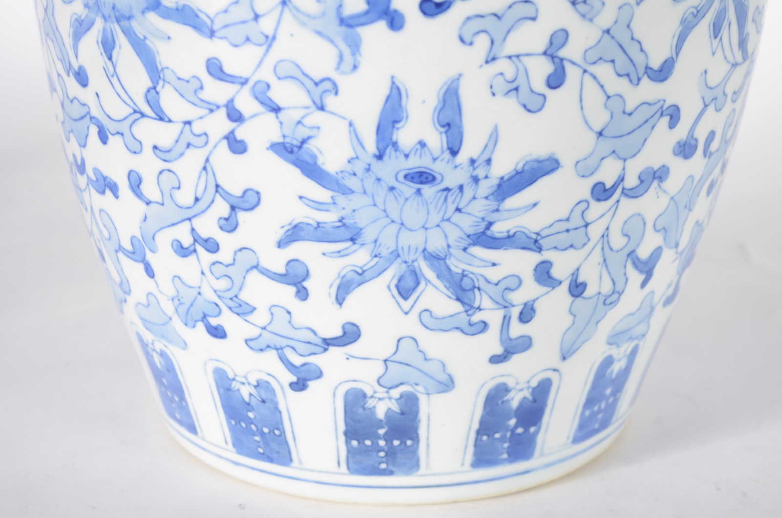 Potiche de porcelana chinesa azul e branca. - foto 3 de 8