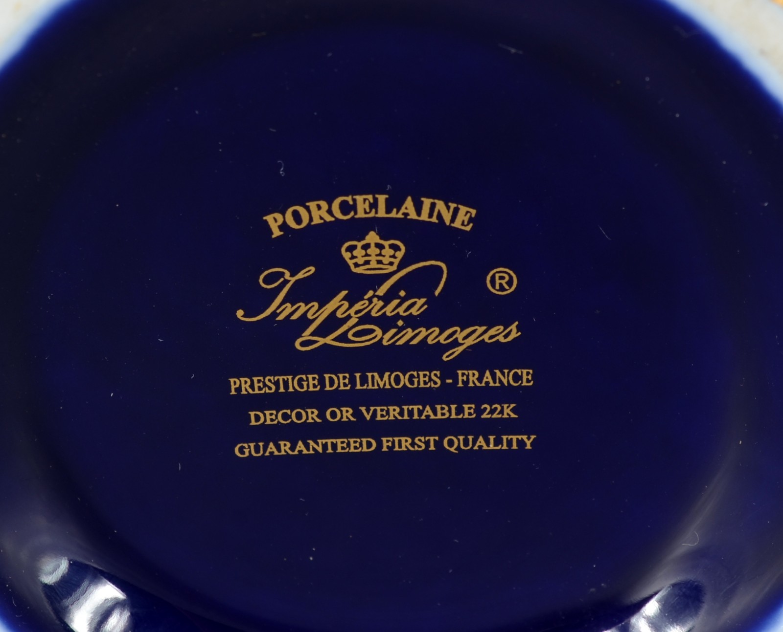 Jarra de porcelana francesa Imperia Limoges, na cor azul cobalto e... - foto 6 de 6