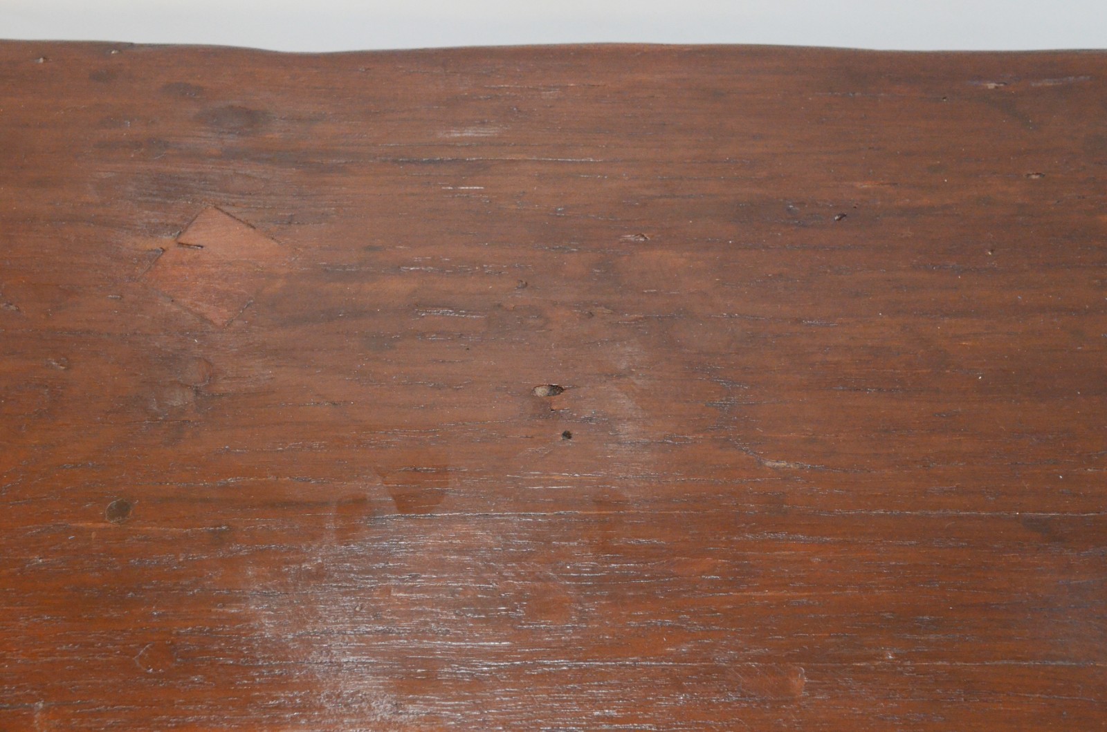 Mesa de fazenda em madeira rústica, dita "de cavalete", tampo liso... - foto 6 de 7