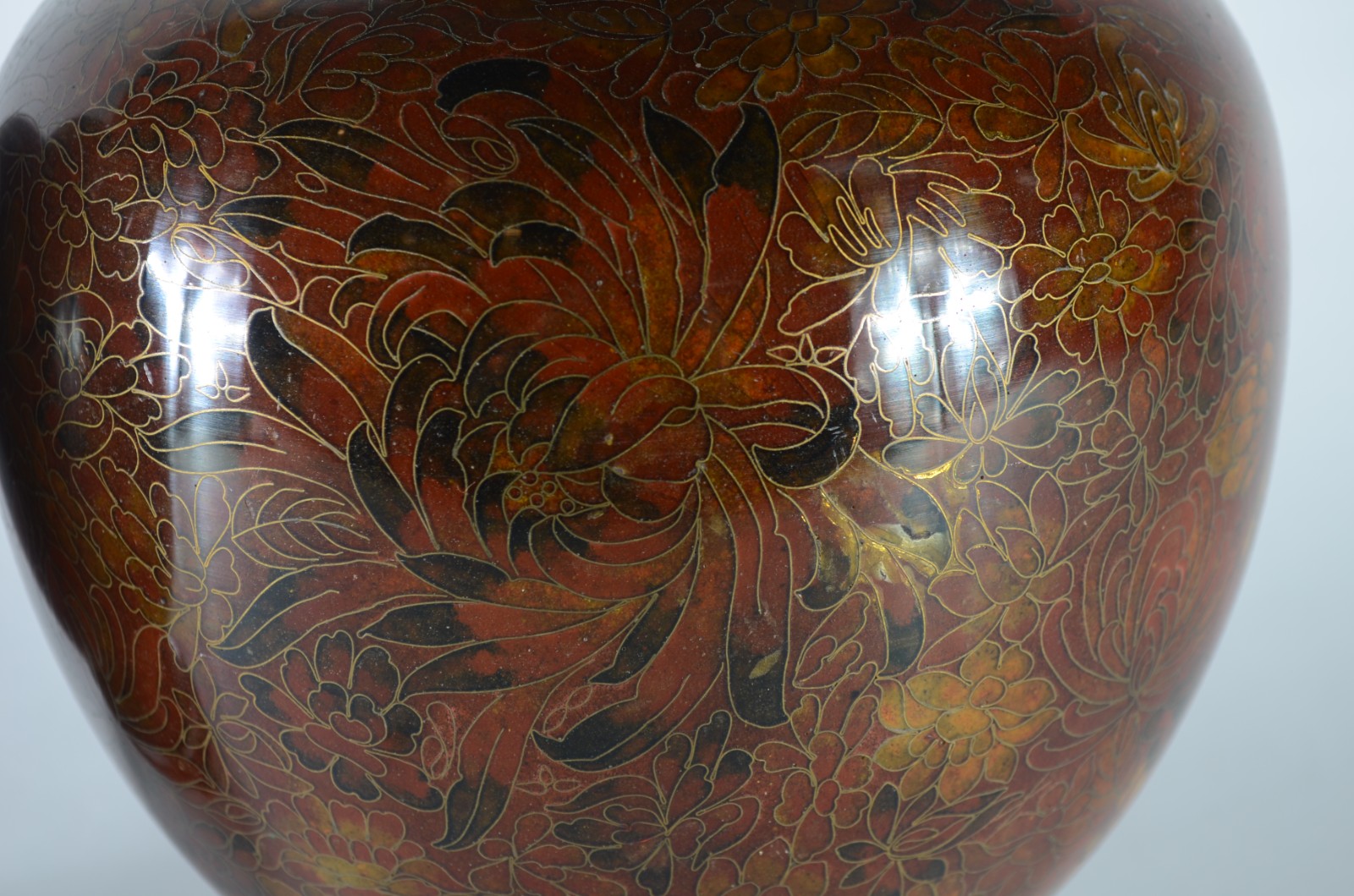 Par de potiches de cloisoné chines, decoração floral sobre fundo... - foto 3 de 8