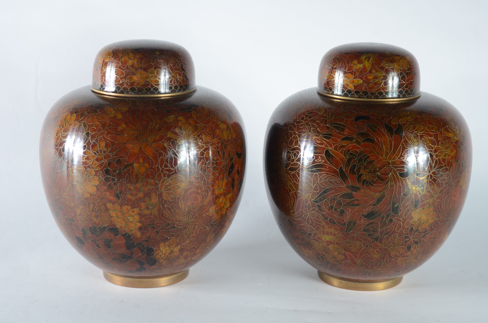 Par de potiches de cloisoné chines, decoração floral sobre fundo... - foto 4 de 8