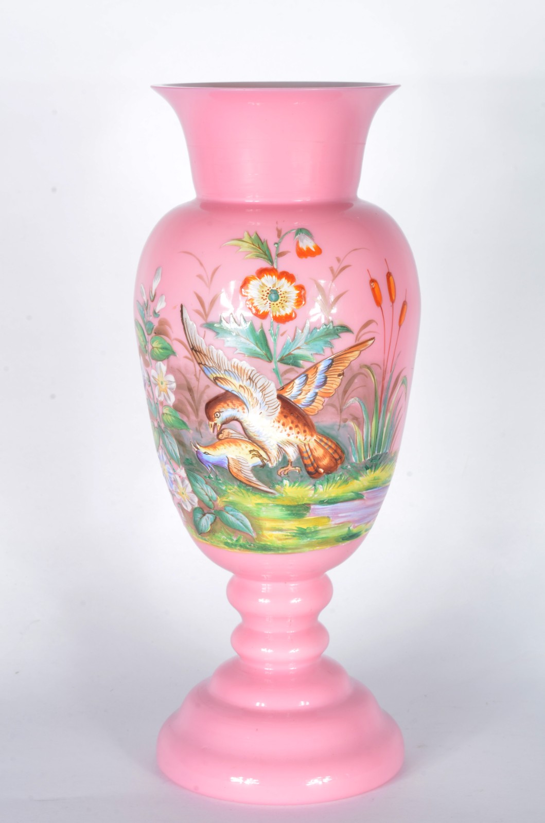 Vaso de opalina rosa com pássaros em policromia. - foto 1 de 6