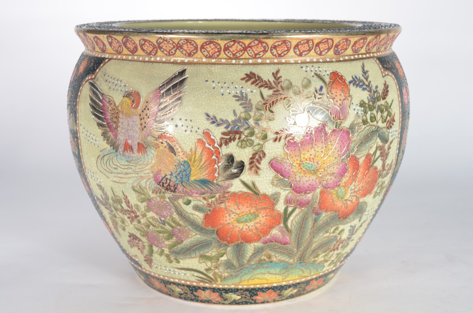 Cachepot de porcelana chinesa ao gosto Satzuma. - foto 2 de 5