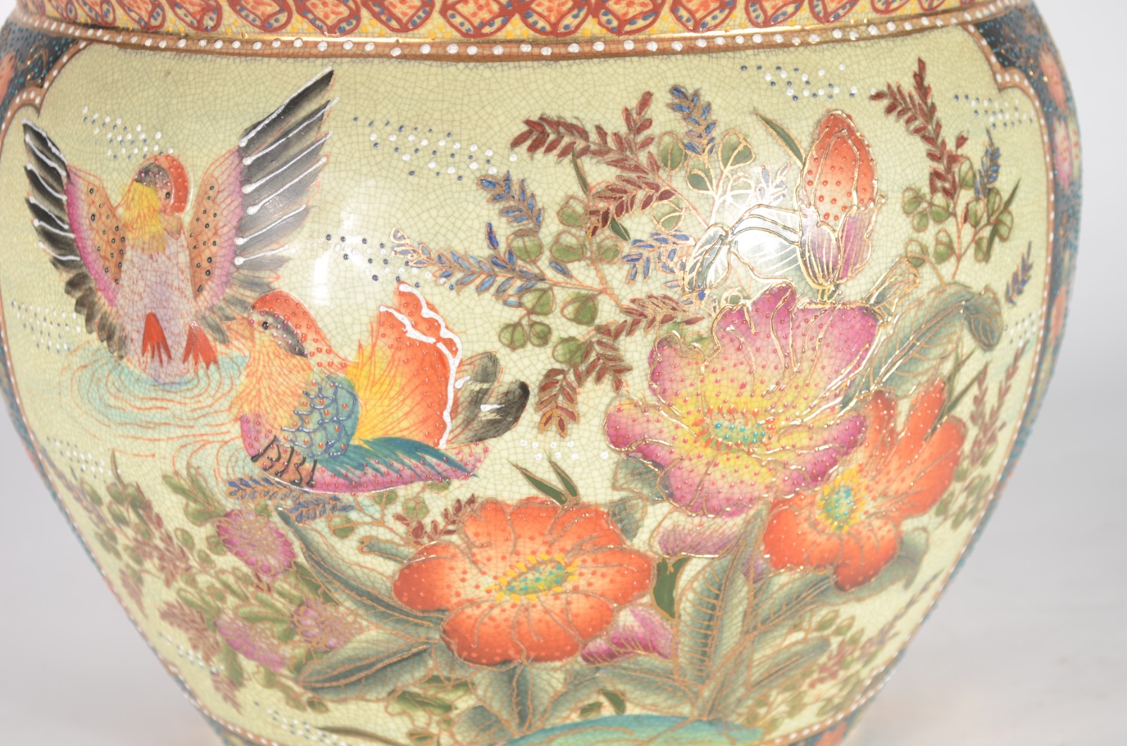 Cachepot de porcelana chinesa ao gosto Satzuma. - foto 3 de 5