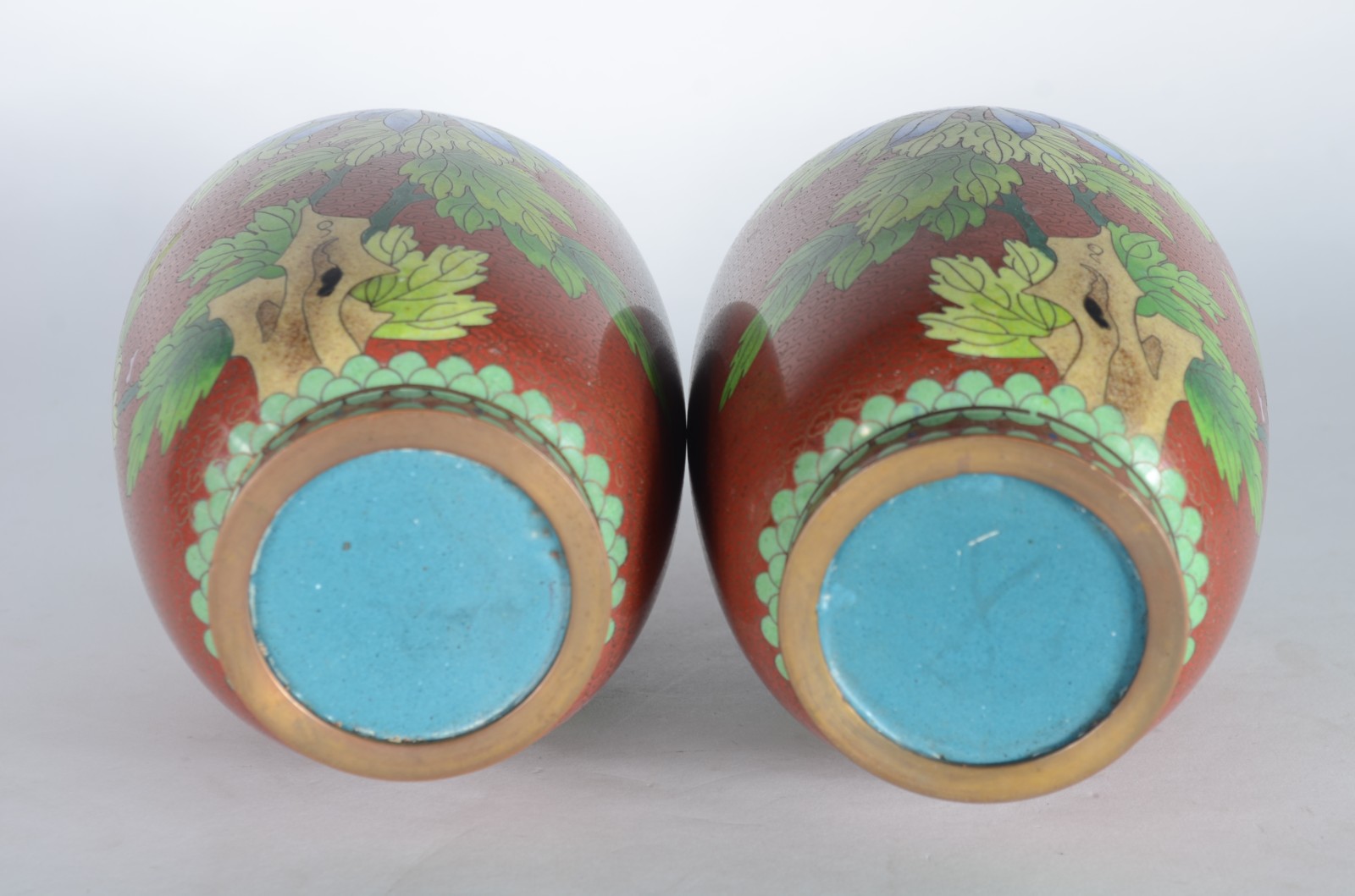 Par de vasos de cloisoné chines, decoração floral em policromia sobre... - foto 5 de 6