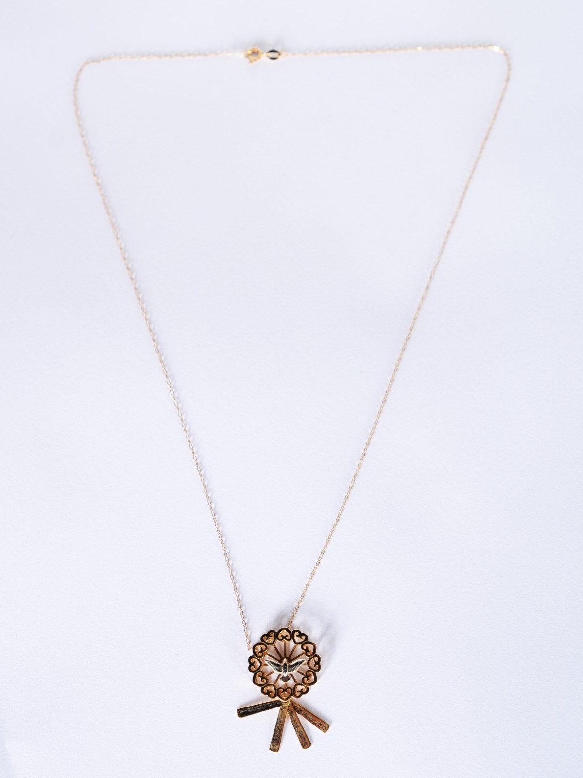Colar com pendente feitio "mandala" com pomba da paz de ouro 18 k... - foto 2 de 7