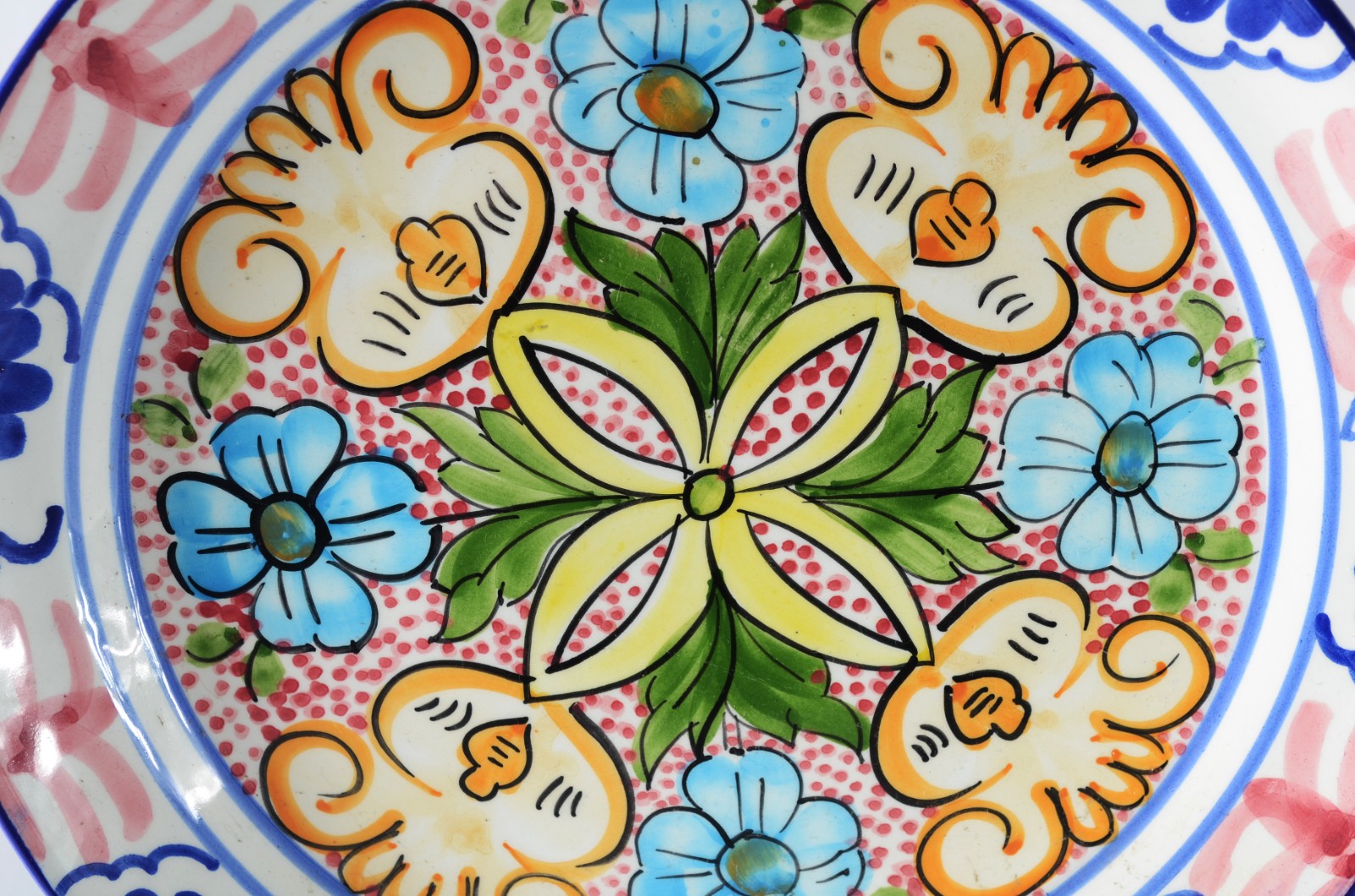 Dois pratos de cerâmica espanhola Hnos Martinez decorados com flores... - foto 2 de 7