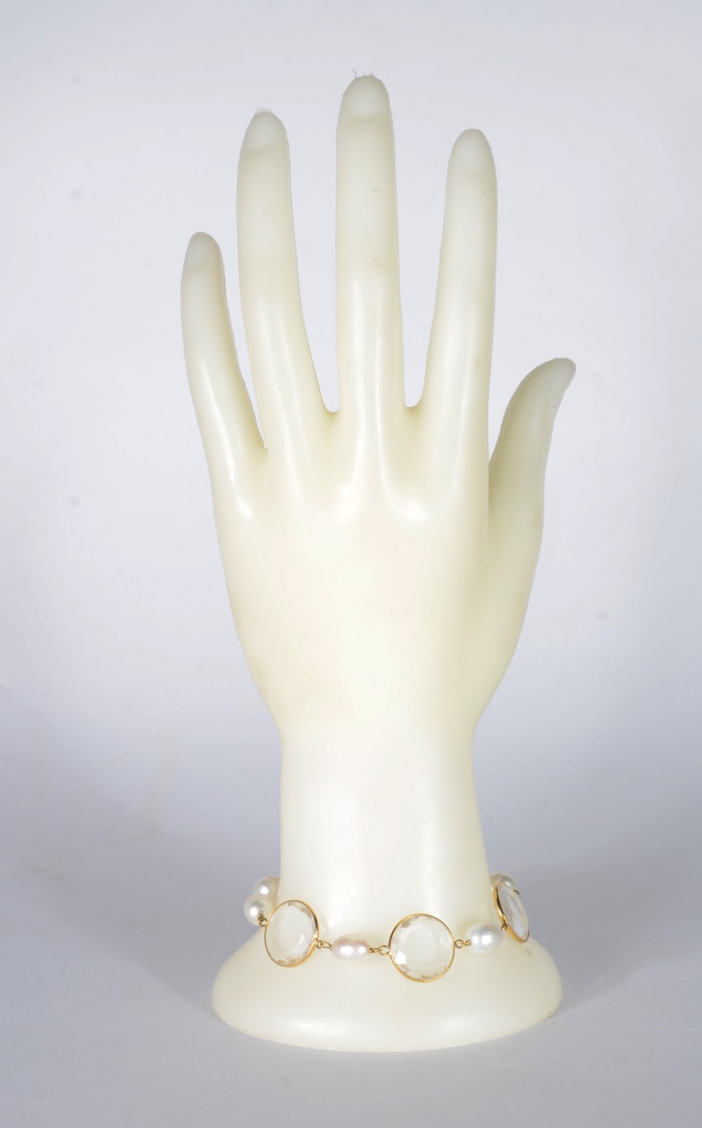 Pulseira de ouro 18 k., com cristais e perolas. (Por motivos de... - foto 6 de 6