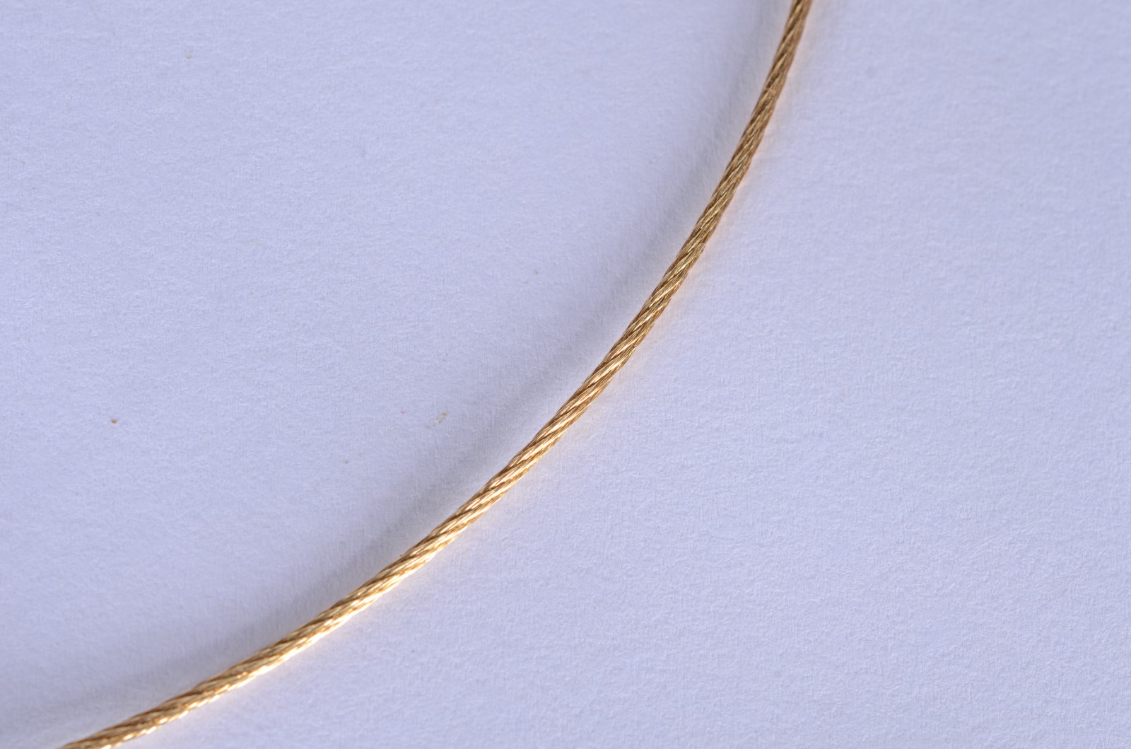 Gargantilha com pendente de ouro 18 k., contraste 750 mls. (Por... - foto 3 de 5