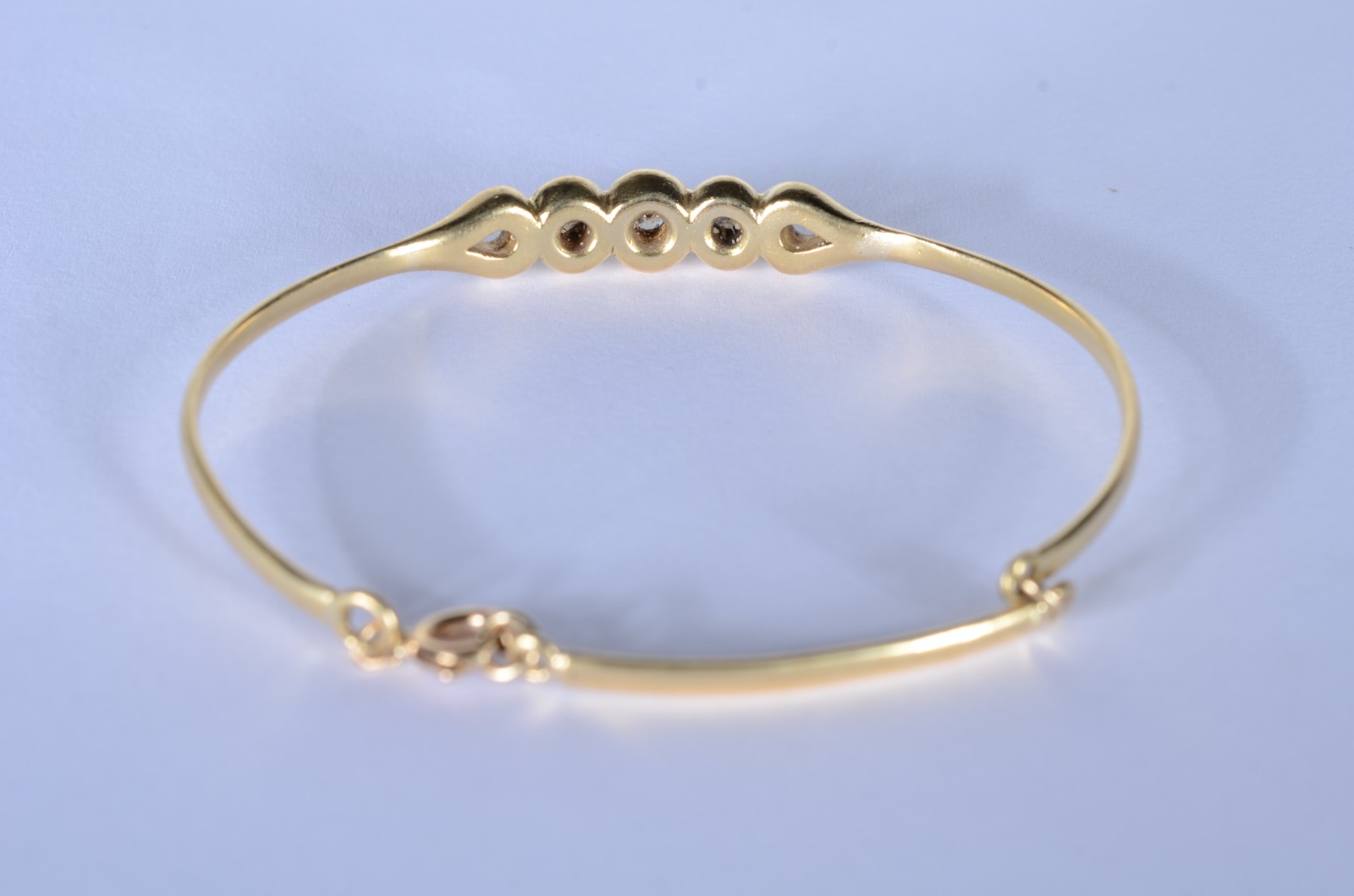 Pulseira de ouro 18 k., contraste 750 mls com 3 brilhantes de... - foto 4 de 4