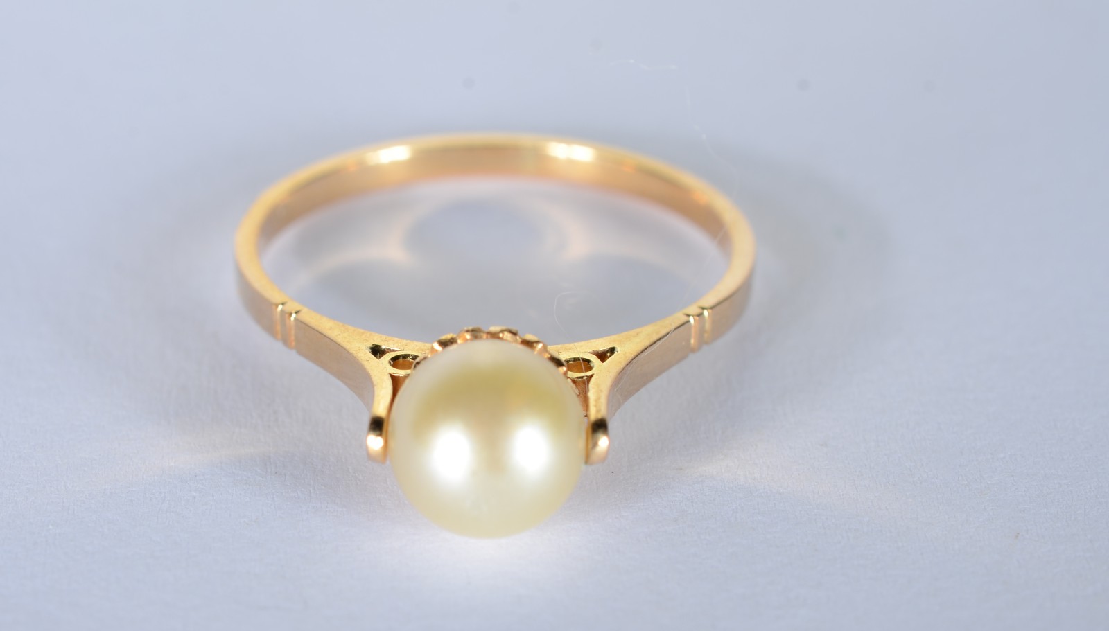 Anel de ouro 18k., contraste 750 mls. (Por motivos de segurança a... - foto 2 de 7