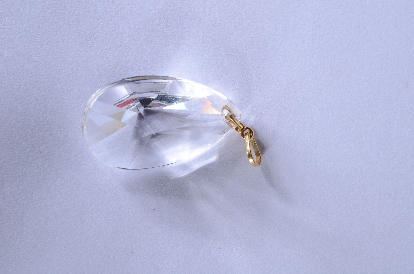 Pendente de ouro 18 k., com cristal feitio gota. (Por motivos de... - foto 3 de 3