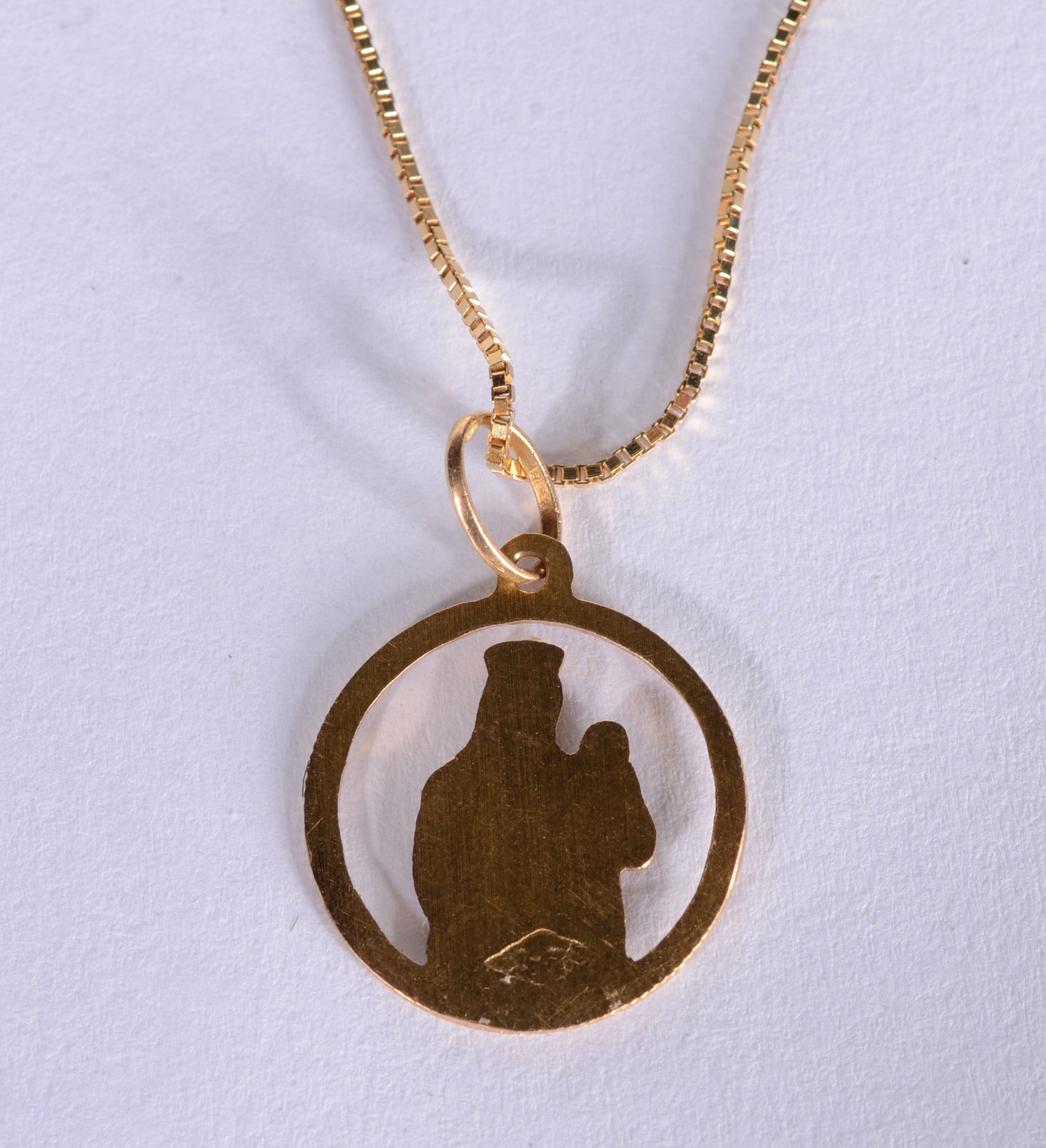 Colar com pendente sacro de ouro 18 k.(Por motivos de segurança a... - foto 5 de 6