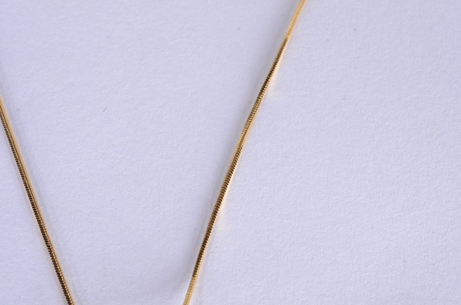 Colar com pendente "estrela de Davi" de ouro 18 k., contraste 750... - foto 3 de 5