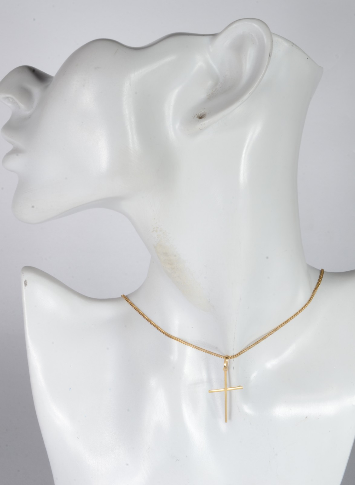 Colar com pendente feitio cruz de ouro 18 k., contraste 750 mls. (Por... - foto 7 de 7