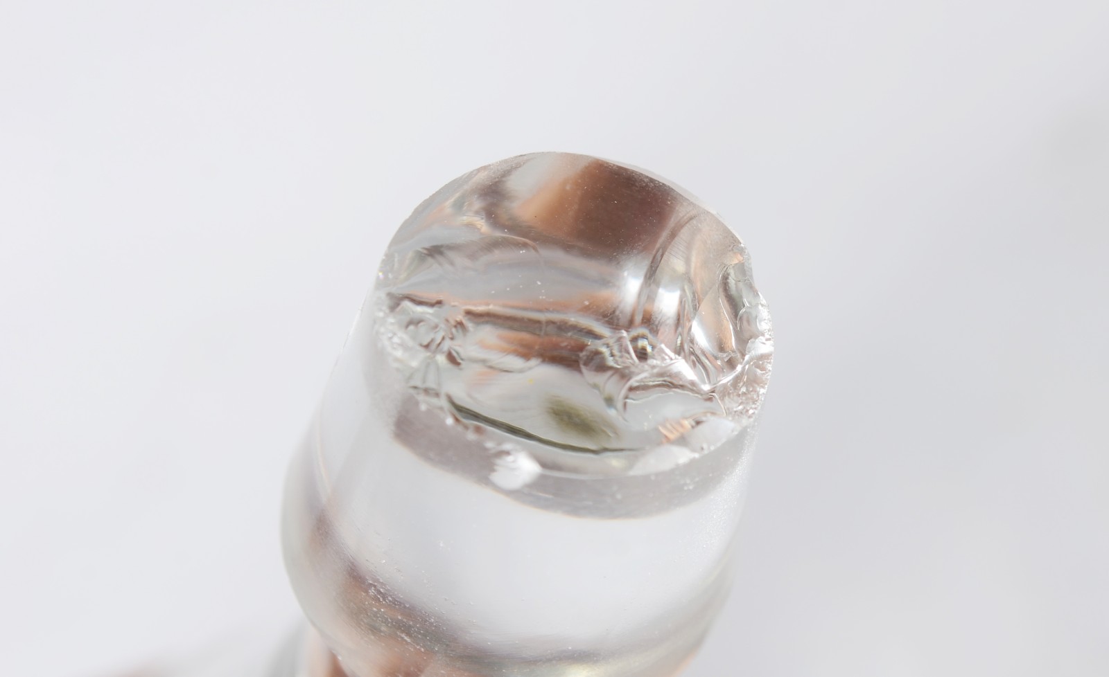 Elegante serviço de cristal tcheco, borda com tarja dourada lavrada... - foto 6 de 9