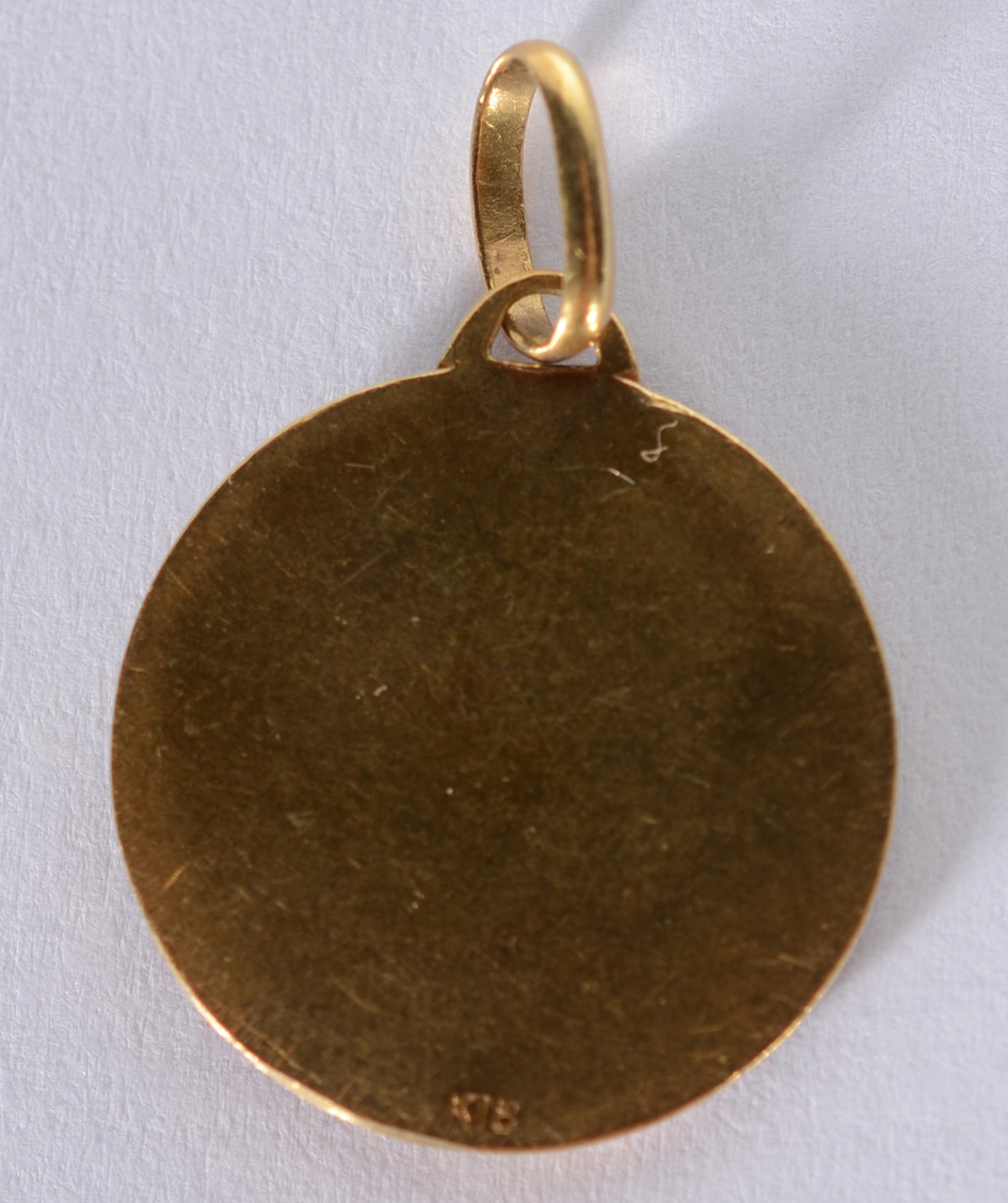 Pendente feitio "medalha - Mater Amabilis" de ouro 18 k. (Por motivos... - foto 2 de 3