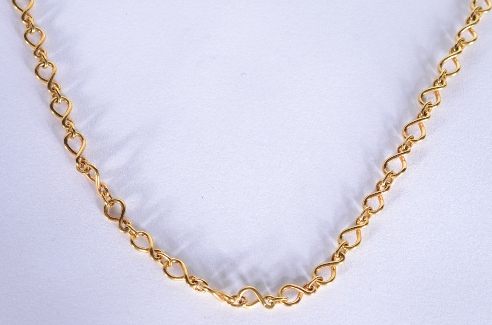 Colar feitio "trançado" de ouro 18 k. (Por motivos de segurança a... - foto 3 de 5