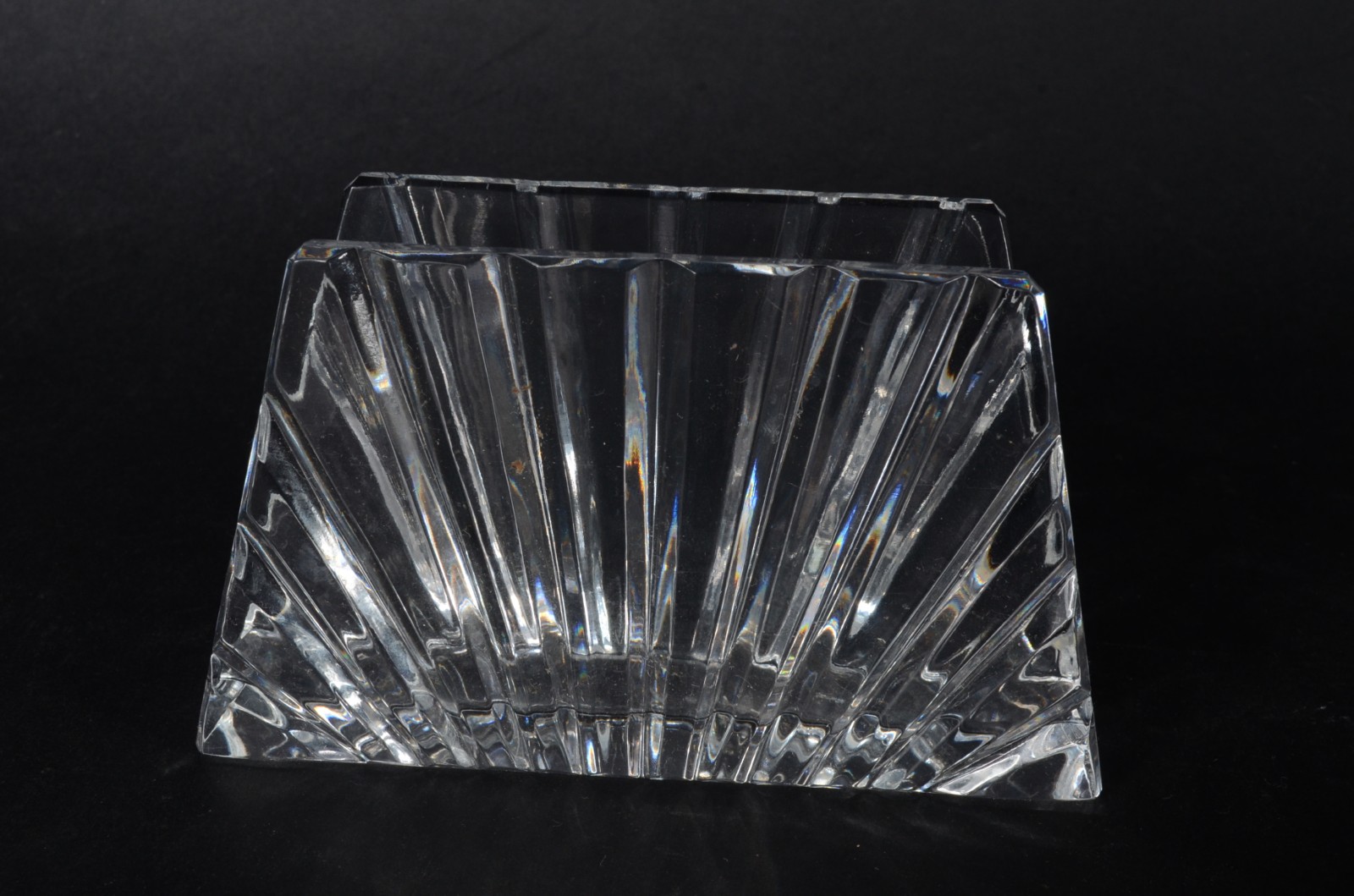 Oito peças diversas de cristal/vidro, sendo: Prato para sobremesa de... - foto 9 de 11