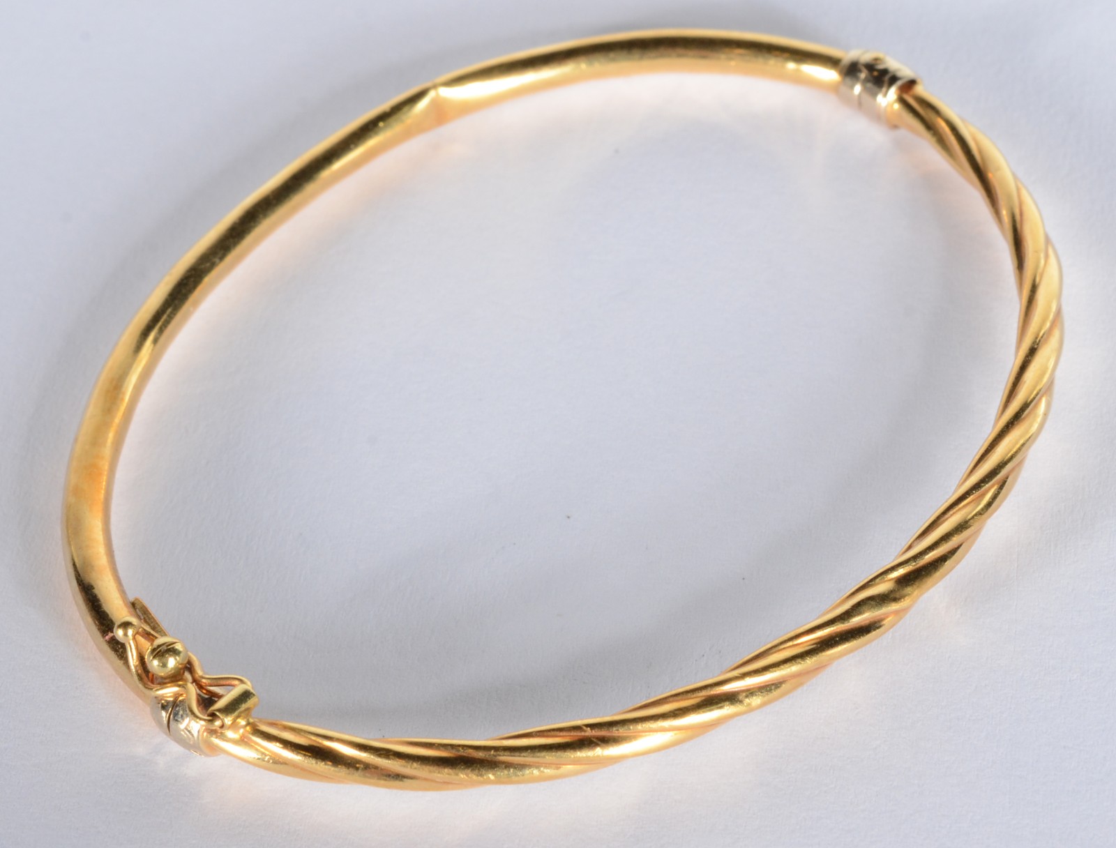 Pulseira "escrava" de ouro 18 k. (Por motivos de segurança a peça não... - foto 2 de 3