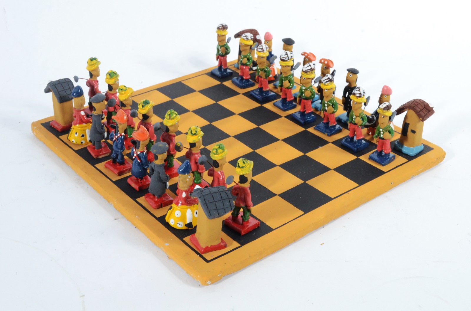 Arte Popular - Jogo de xadrez com peças de barro cozido policromado. - foto 3 de 7